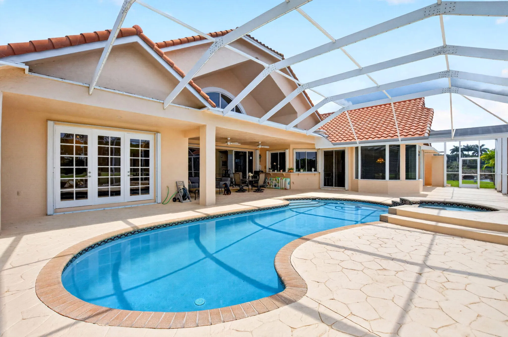 alt view covered pool