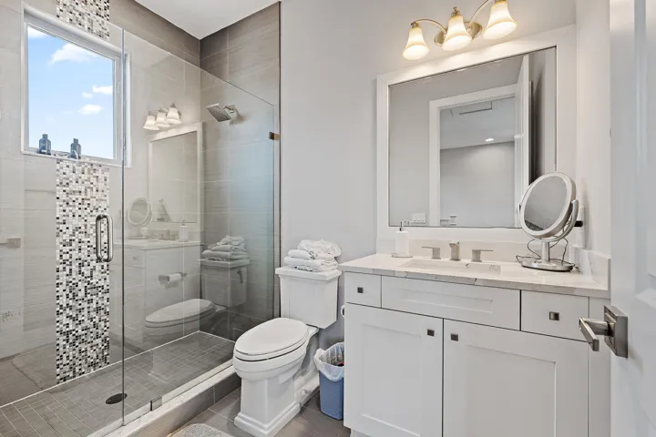Bathroom 4