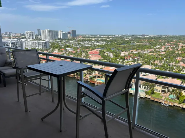 Intracostal view south