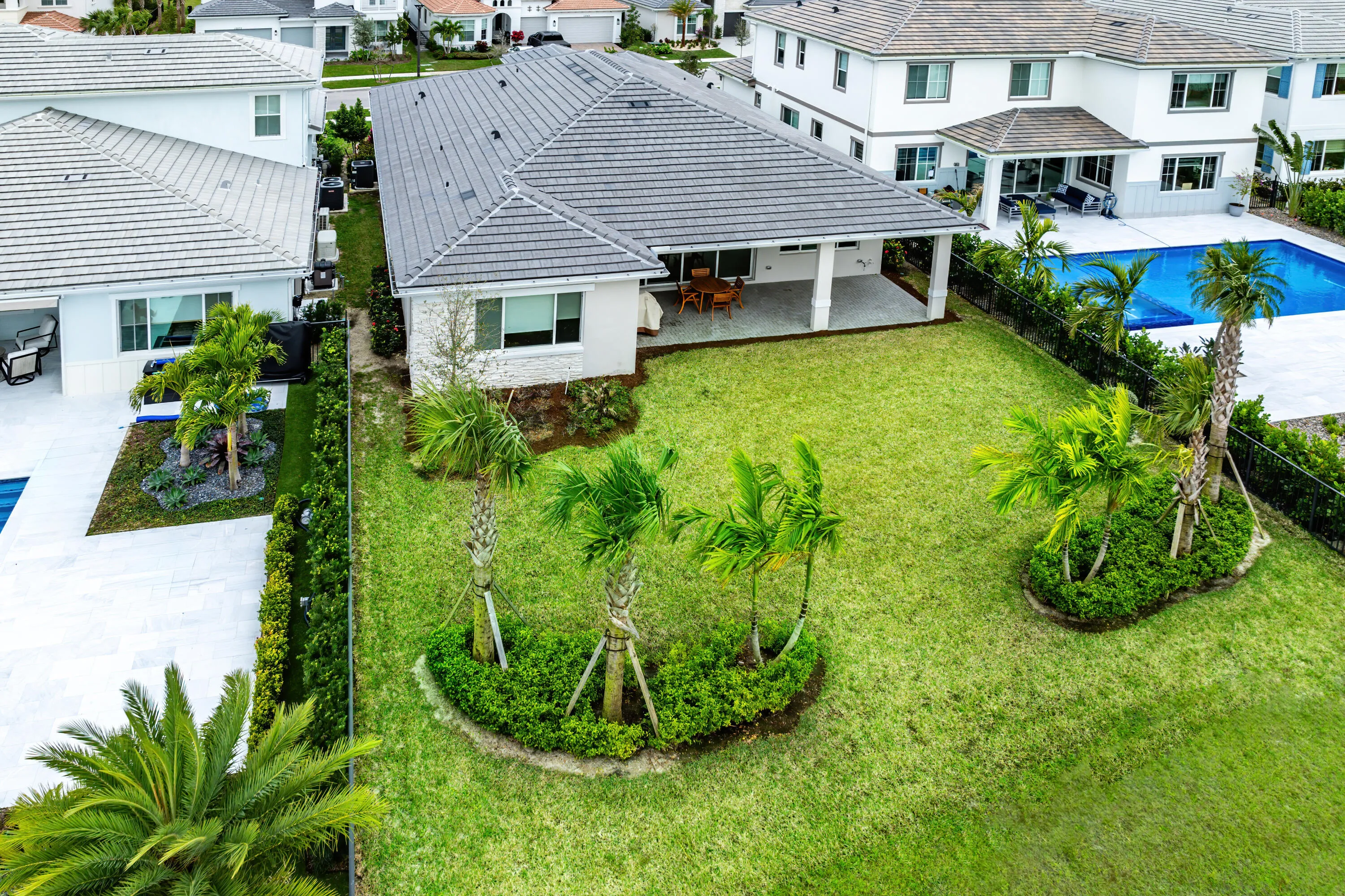 039-12272WaterstoneCircle-PalmBeachGarde