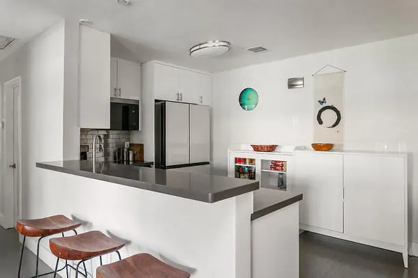Breakfast bar granite countertops