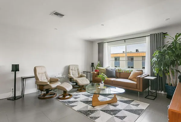 Living RM