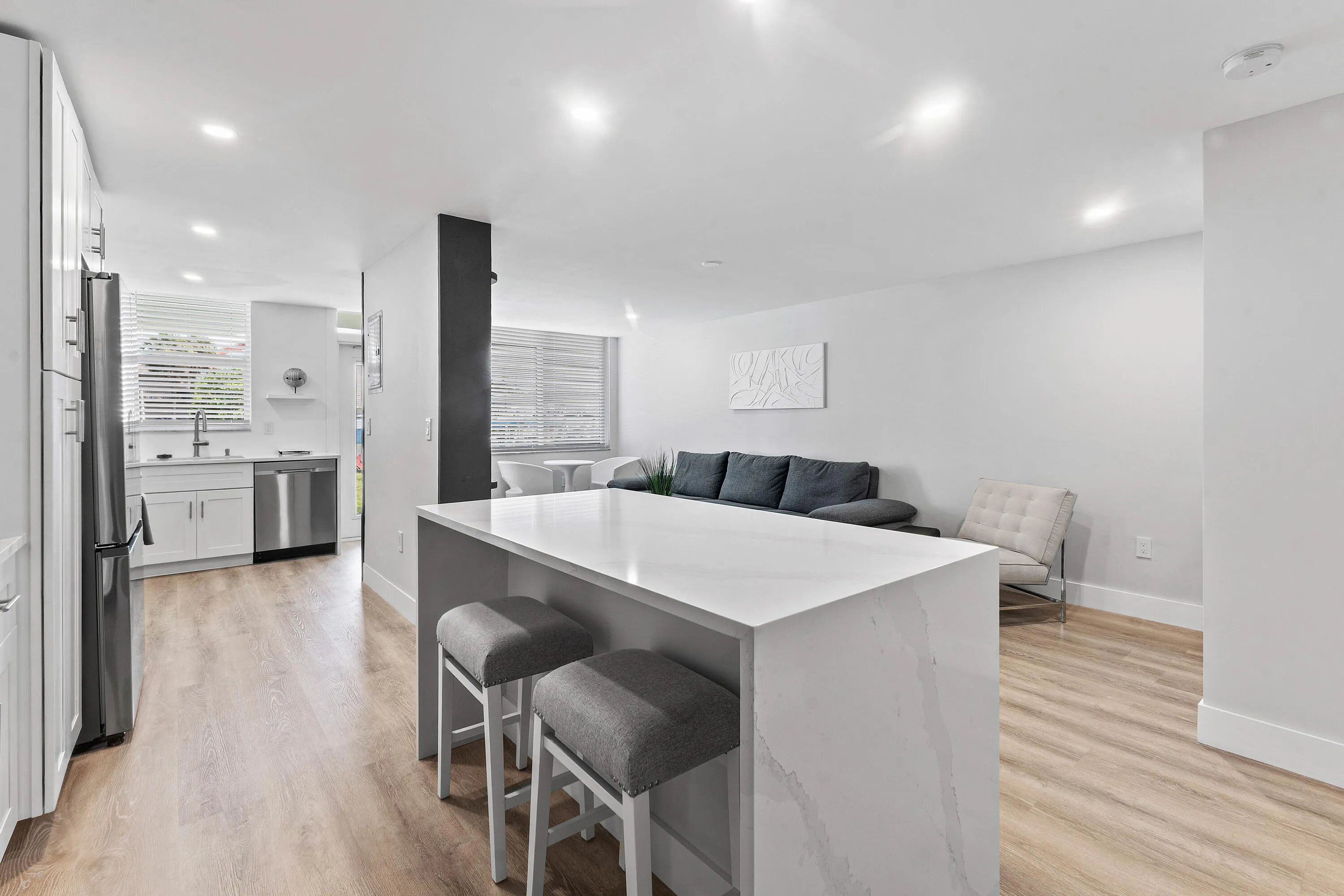 006-108ParadiseHarbourBoulevard-107-Nort