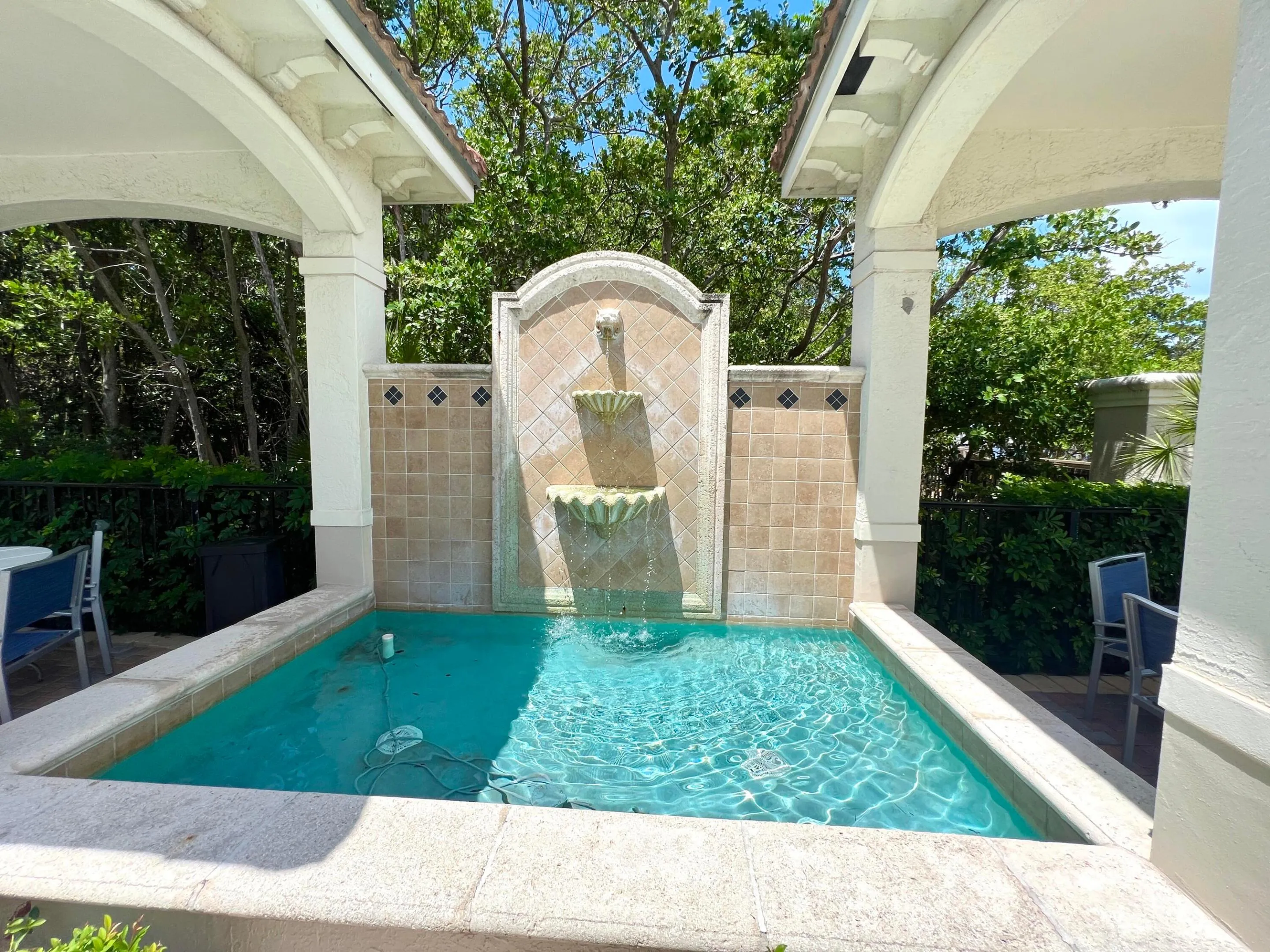 FOUNTAIN