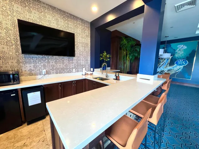 BAR AREA