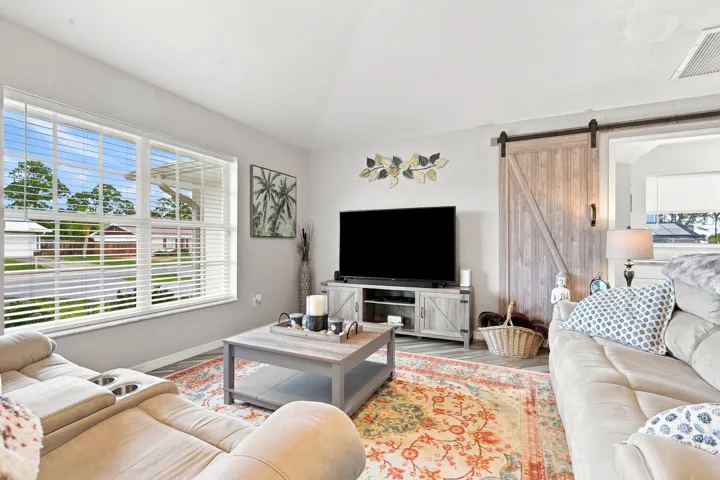 07_living room