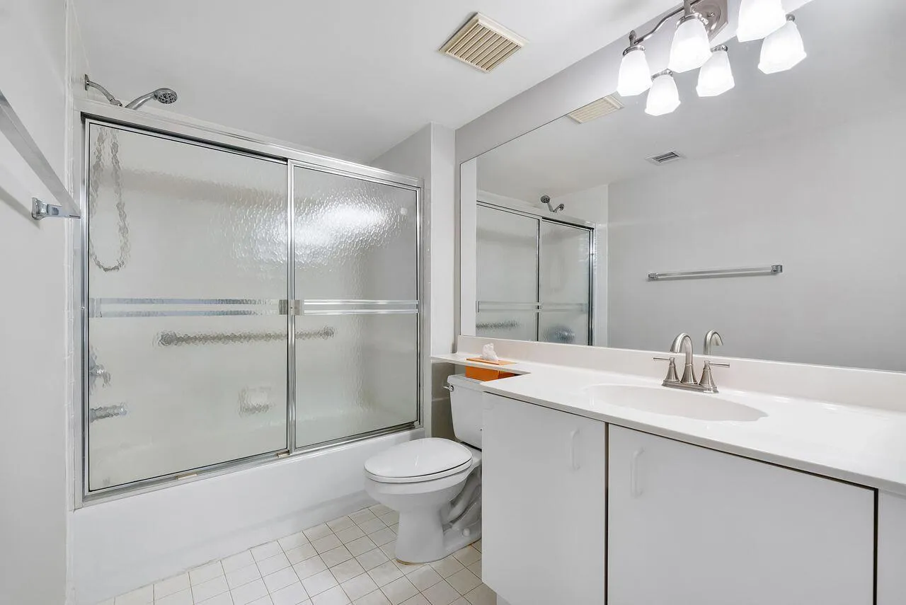 2nd bathroom
