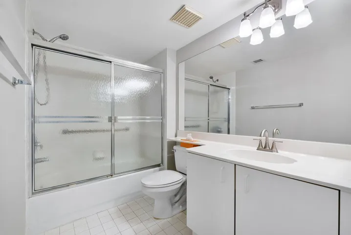 2nd bathroom