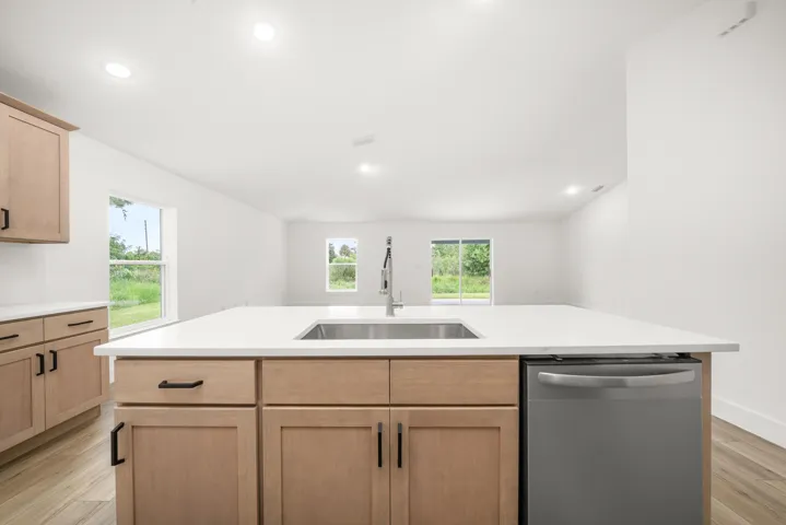 interior - kitchen 6