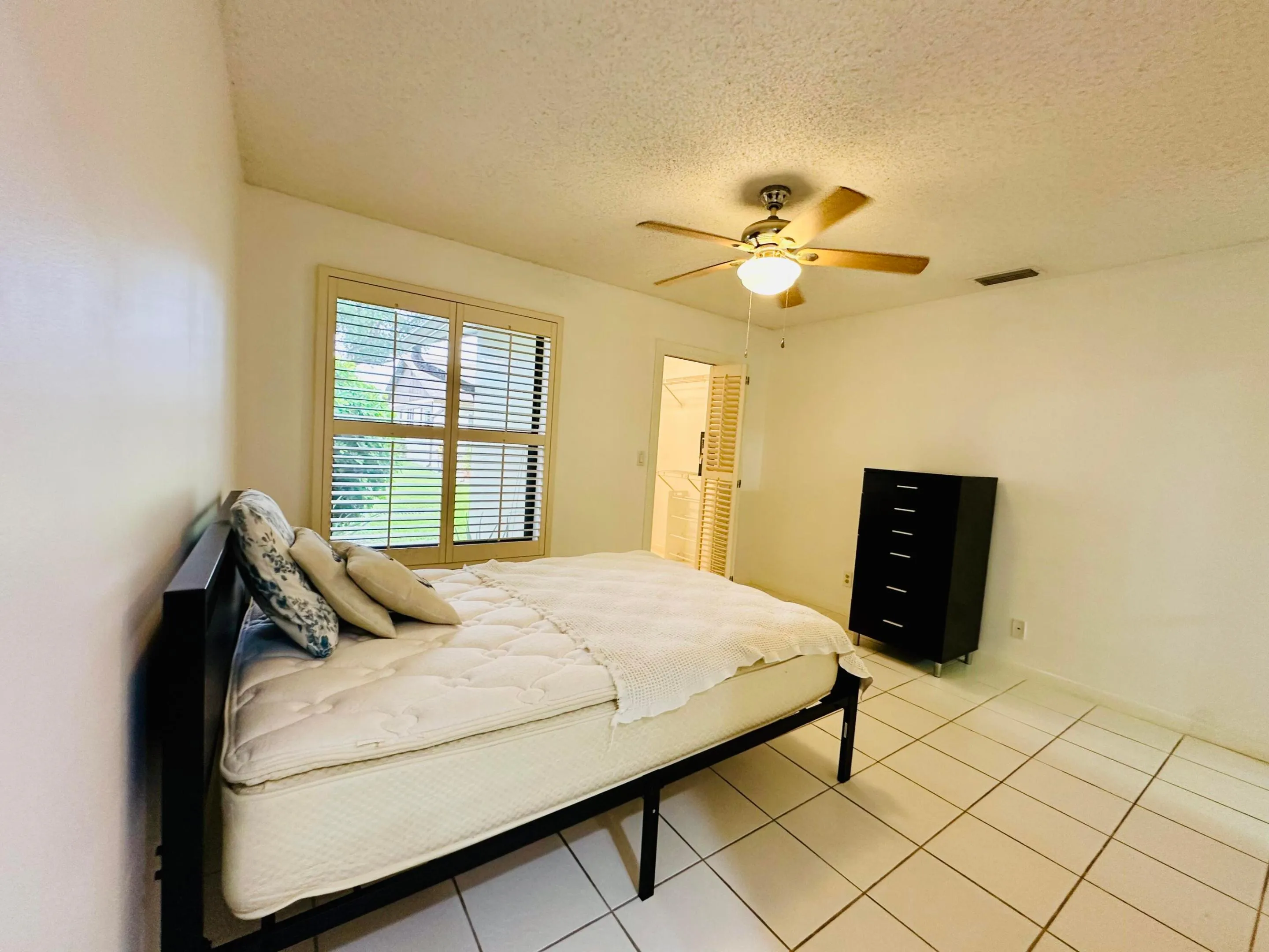 5077 Forsythia