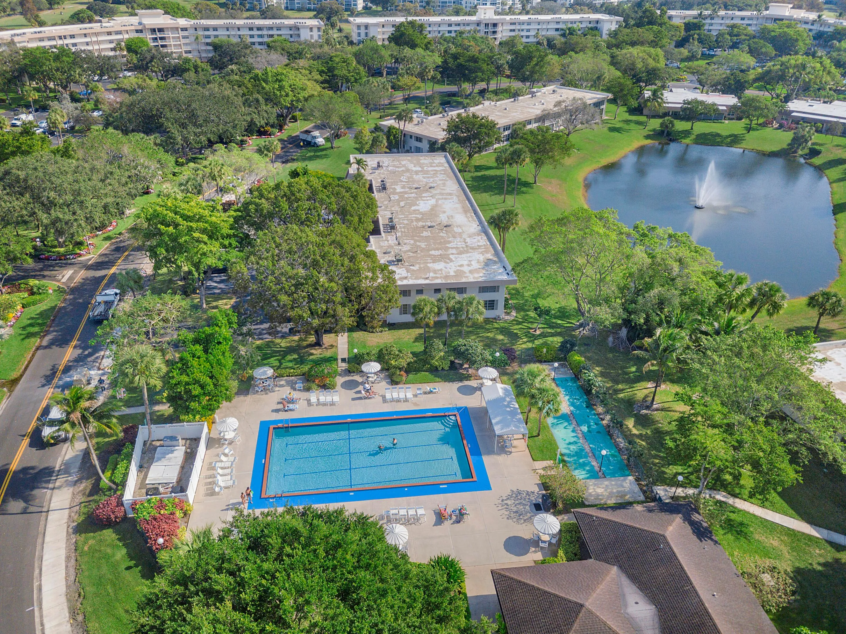 3960 Oaks Clubhouse Dr U306_02