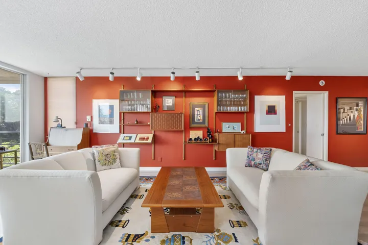 Living area.