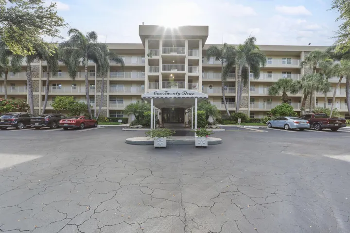Building 123 in Cypress Grove