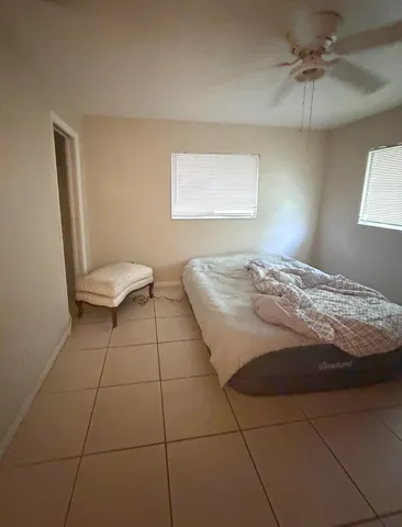 bedroom1