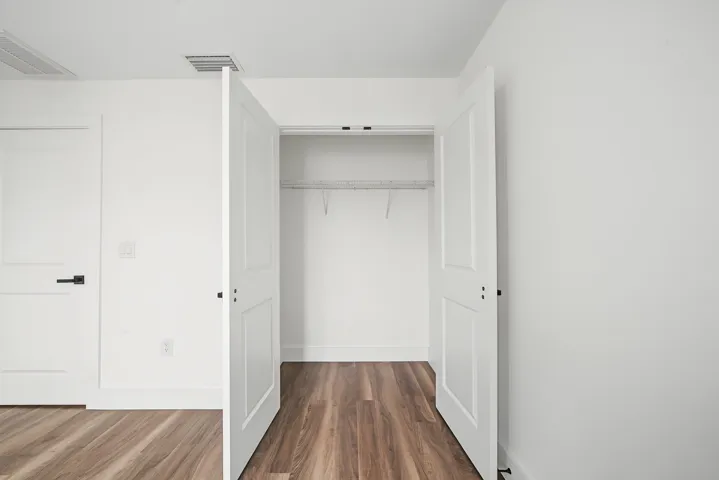 interior - fourth bedroom 4
