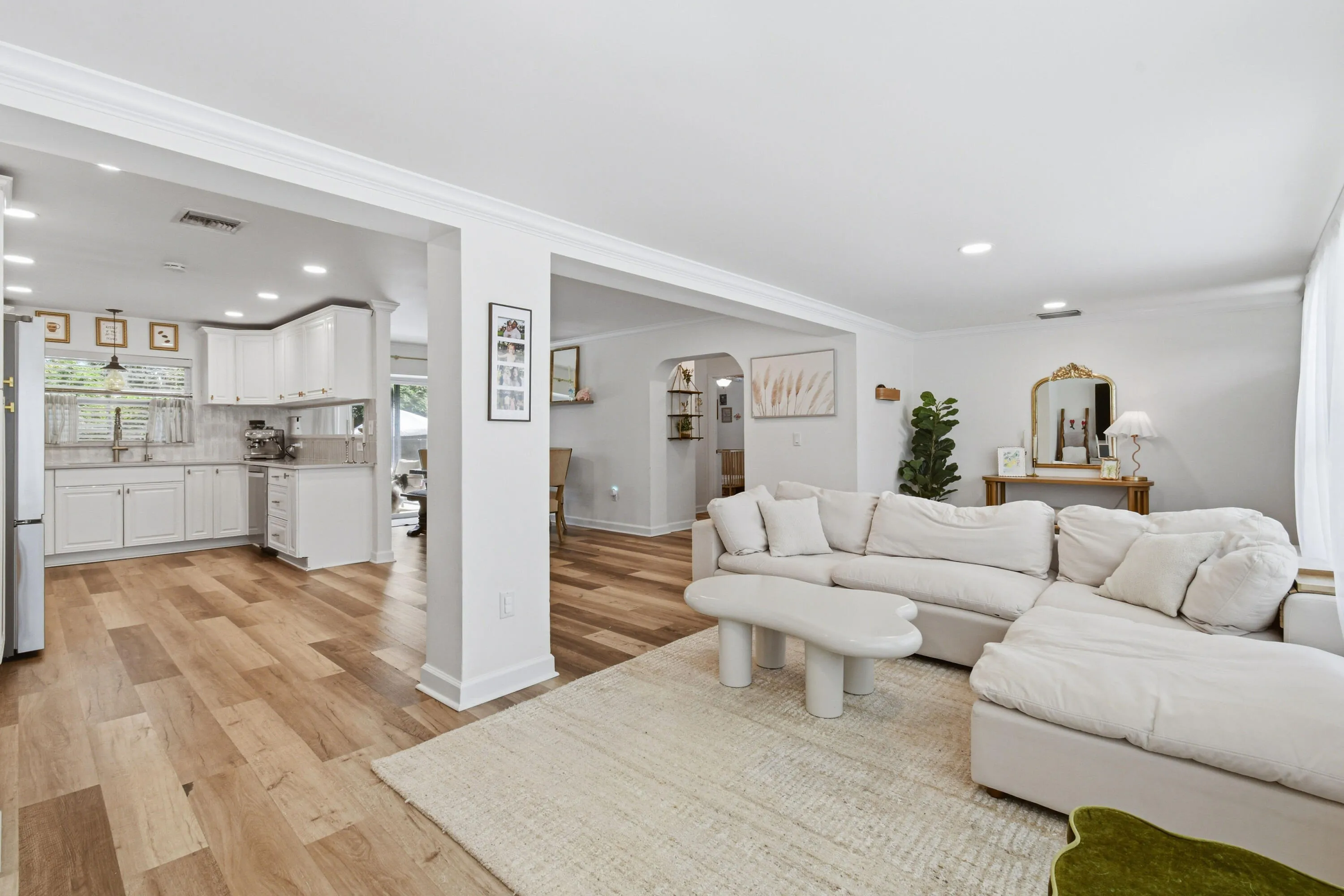 2427CountryOaksLn-Interiors(9)