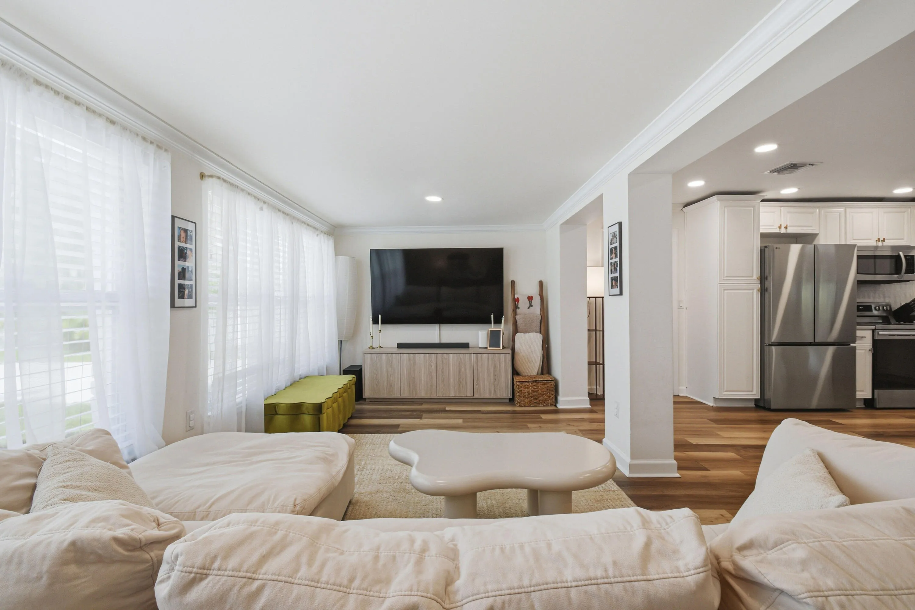 2427CountryOaksLn-Interiors(4)
