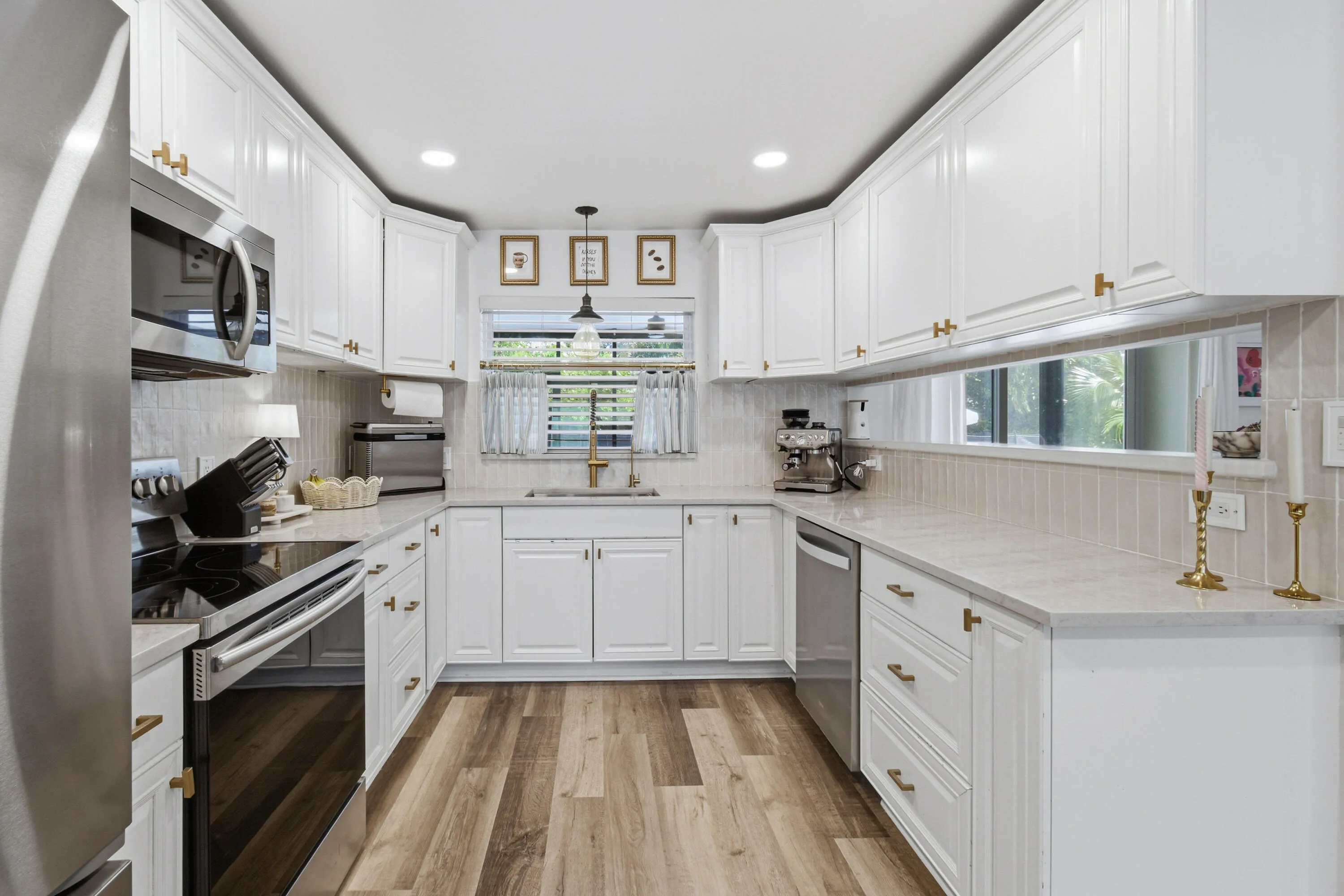 2427CountryOaksLn-Interiors(13)