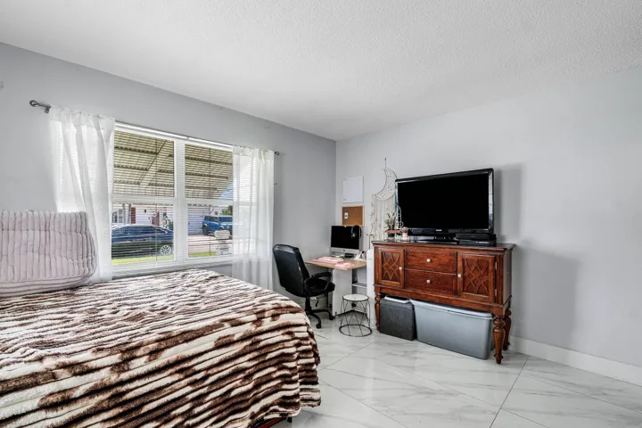 027-114Southwest8thCourt-BoyntonBeach-FL