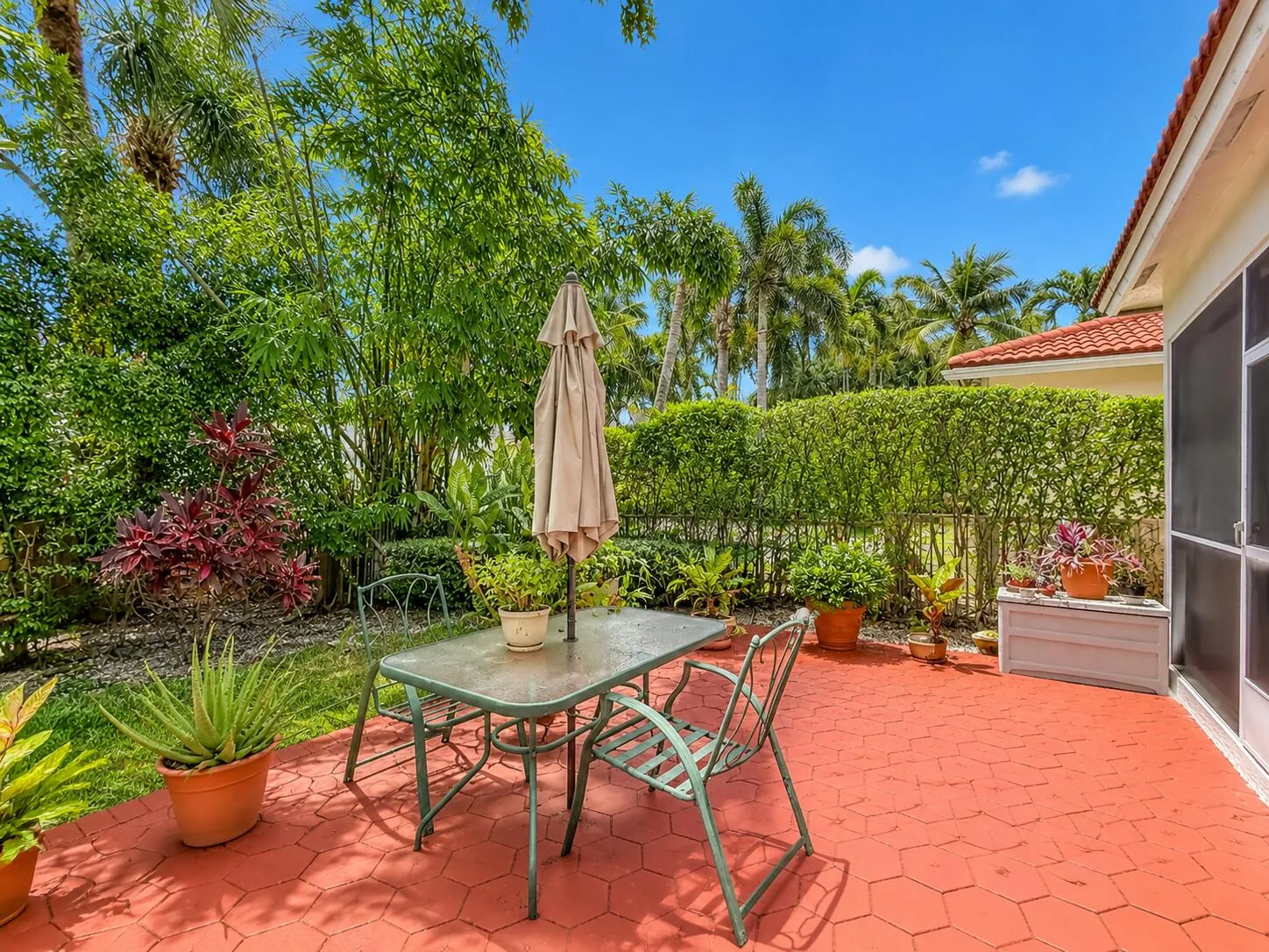 15883 SW 14th Court-12