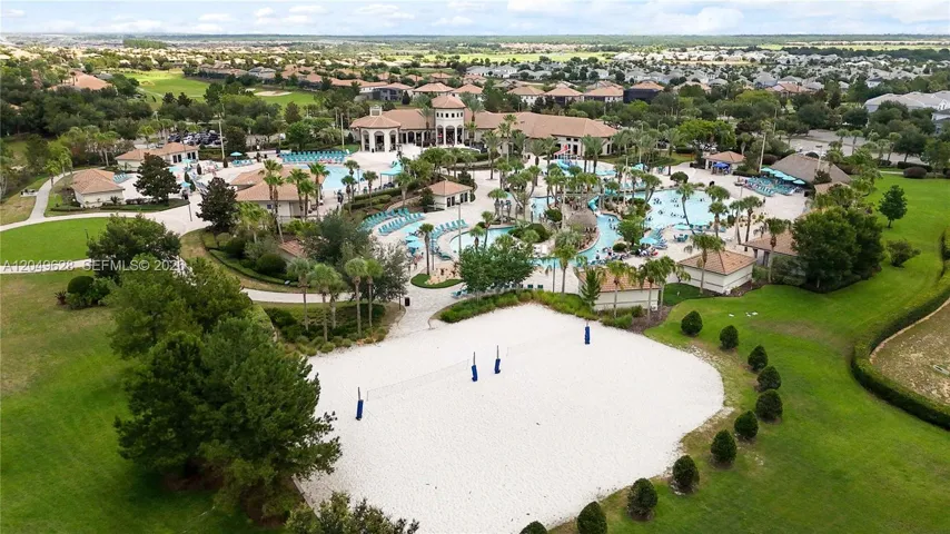 Oasis Clubhouse sand volley courts