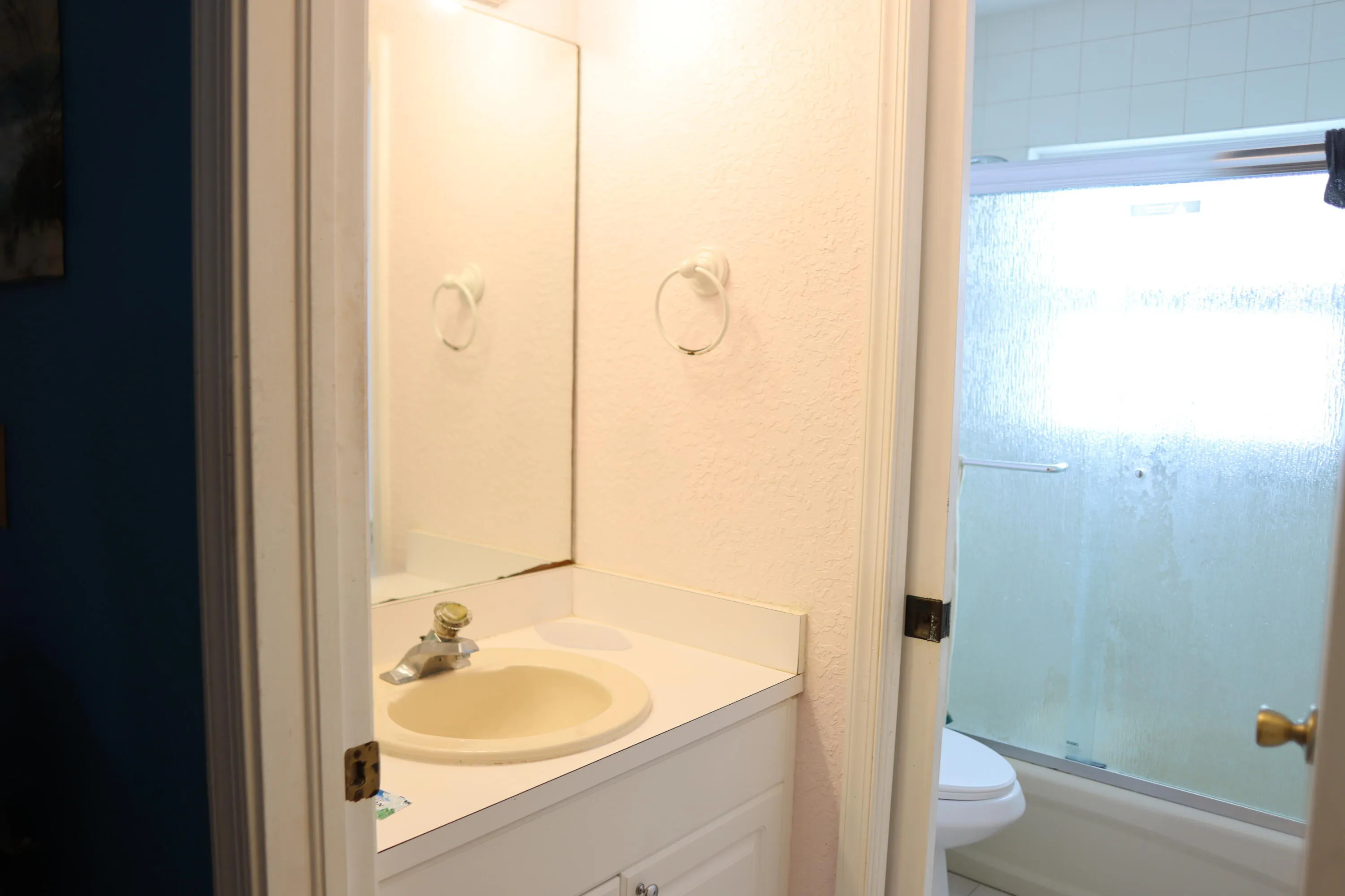 Guest Bathroom located in-between Bedroom two and three.