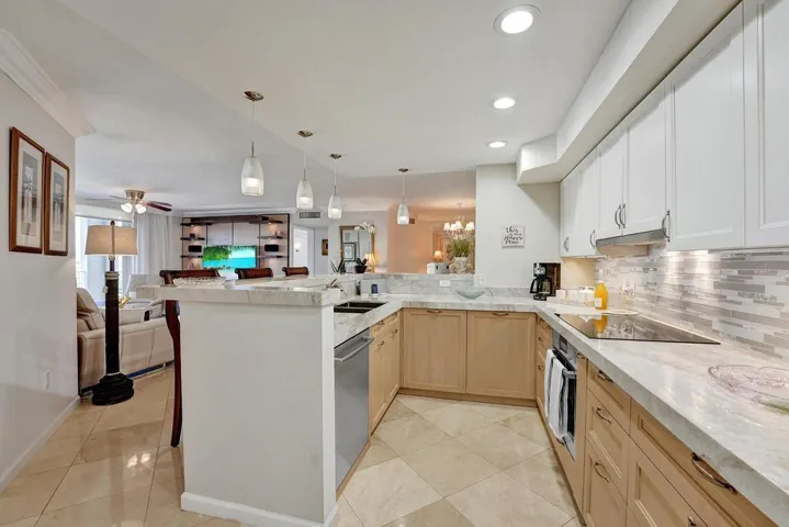 3606 S Ocean Blvd 603 Highland Beach-33