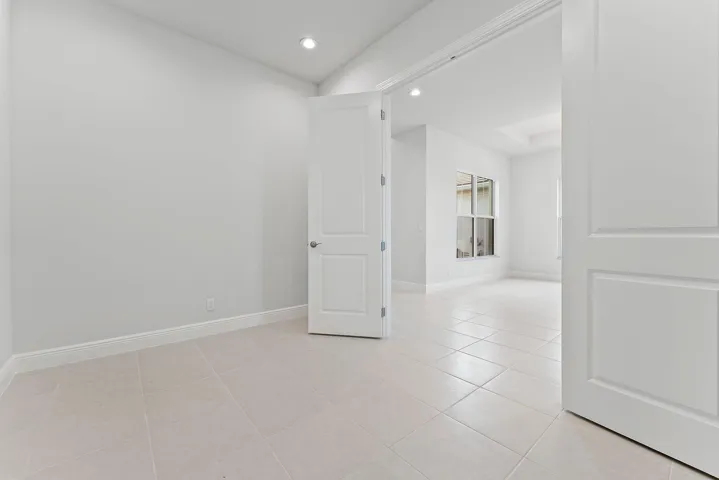 009-12550NautilusCir-WestPalmBeach-SMALL