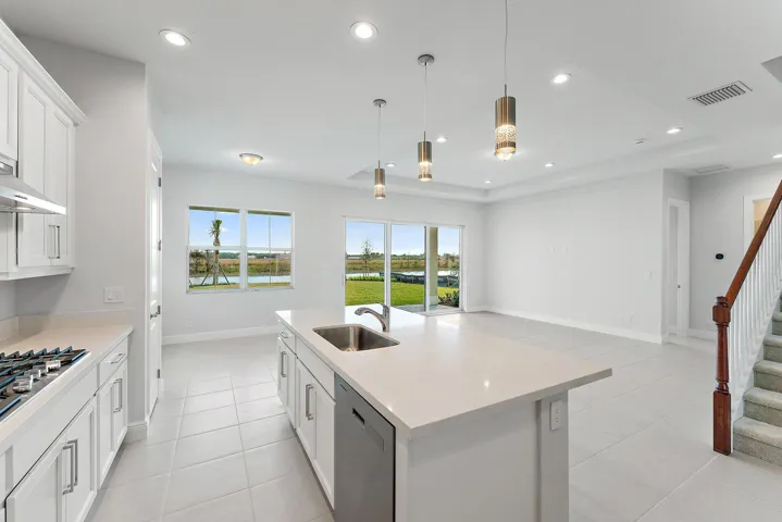 015-12550NautilusCir-WestPalmBeach-SMALL