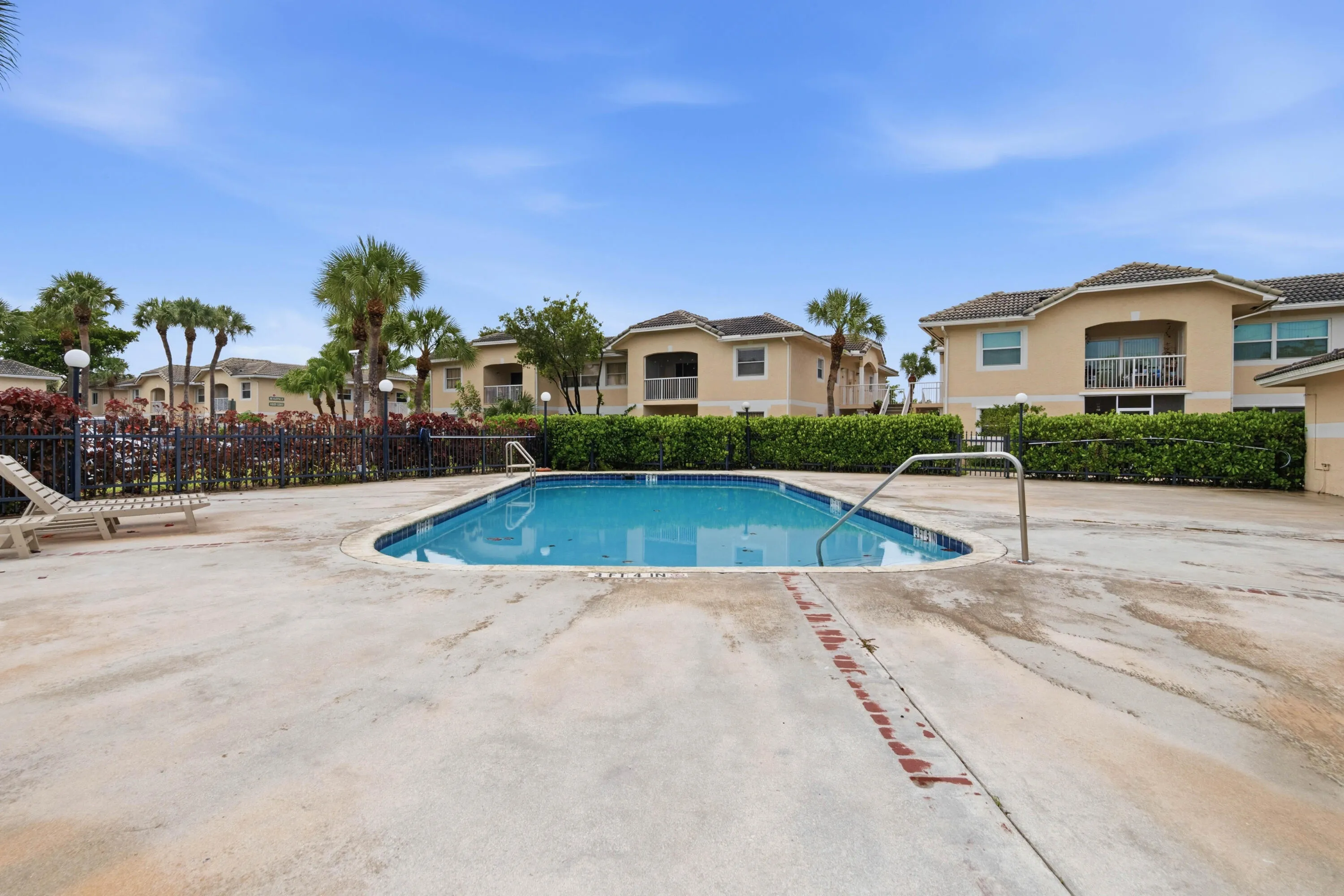 12069 Royal Palm Blvd_024