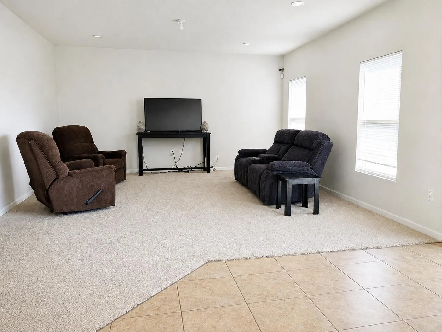 Great room 164 Dabou Loop