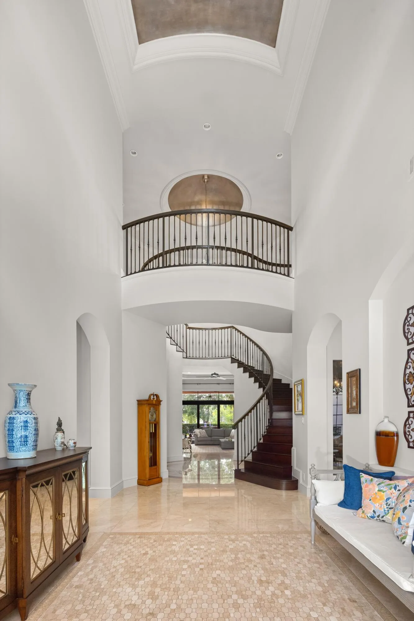 Foyer 5