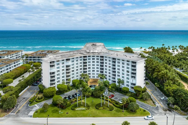 046-2295SouthOceanBoulevard-425-PalmBeac