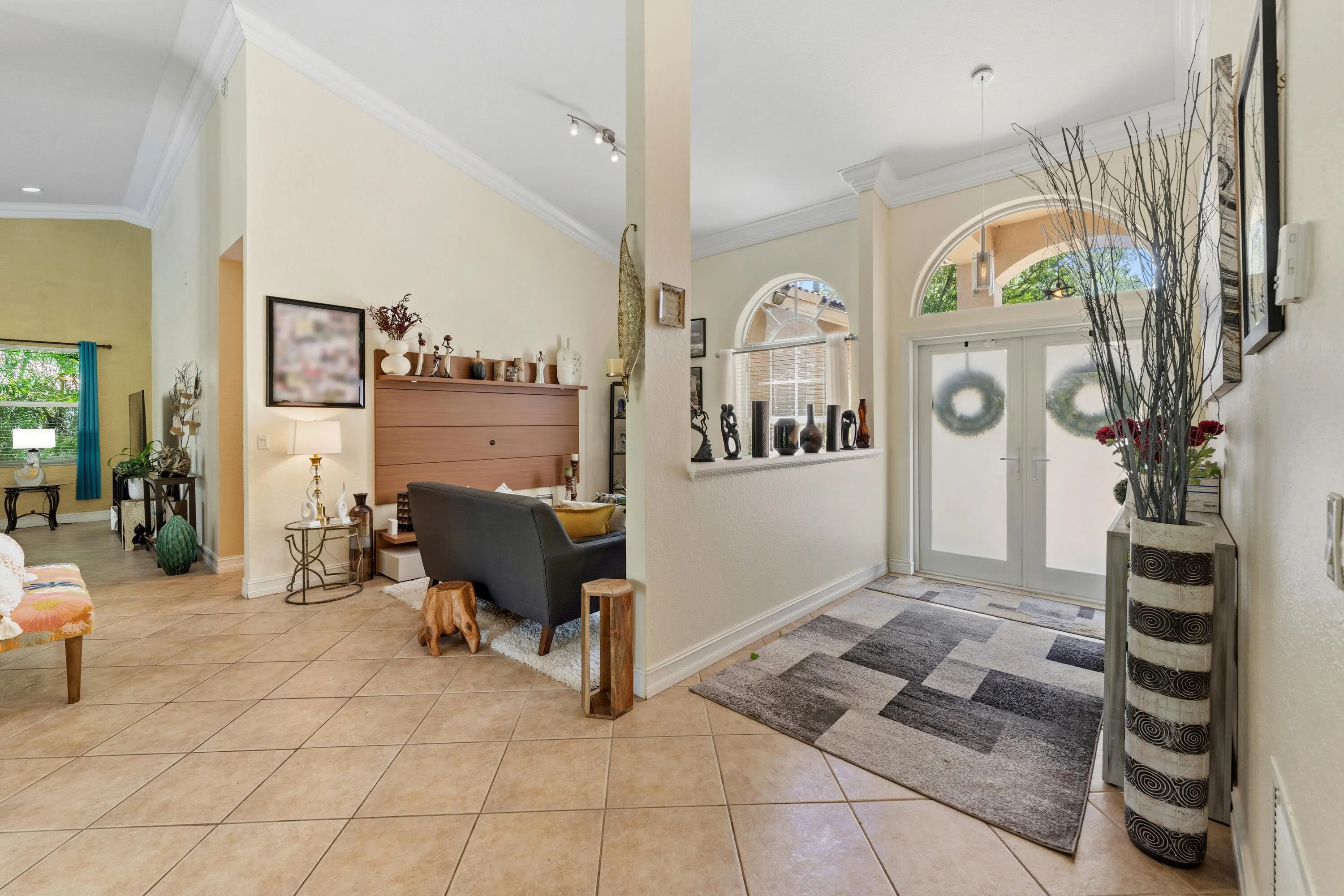 entry sitting