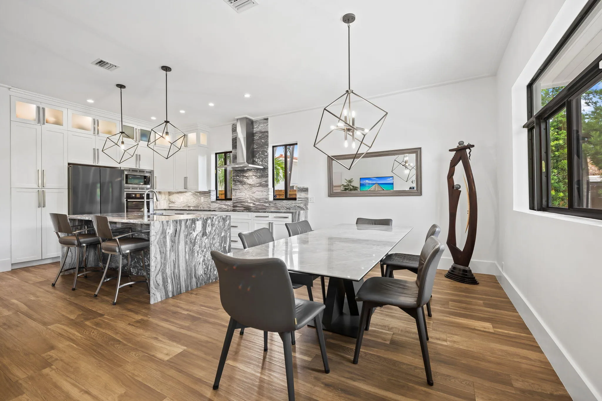 3209 dining