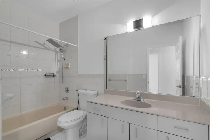 2nd Bathroom