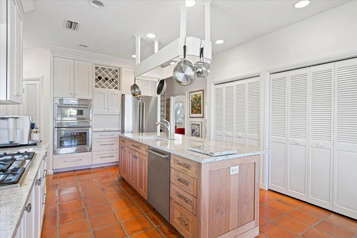 Property photo 24