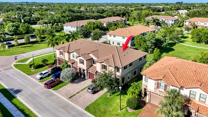 5323 Santa Maria Ave 58