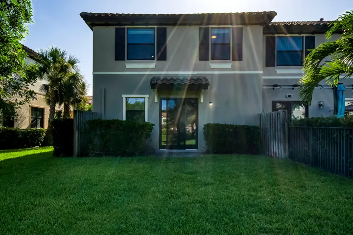 5323 Santa Maria Ave 39