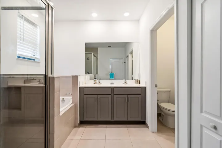 5323 Santa Maria Ave 35