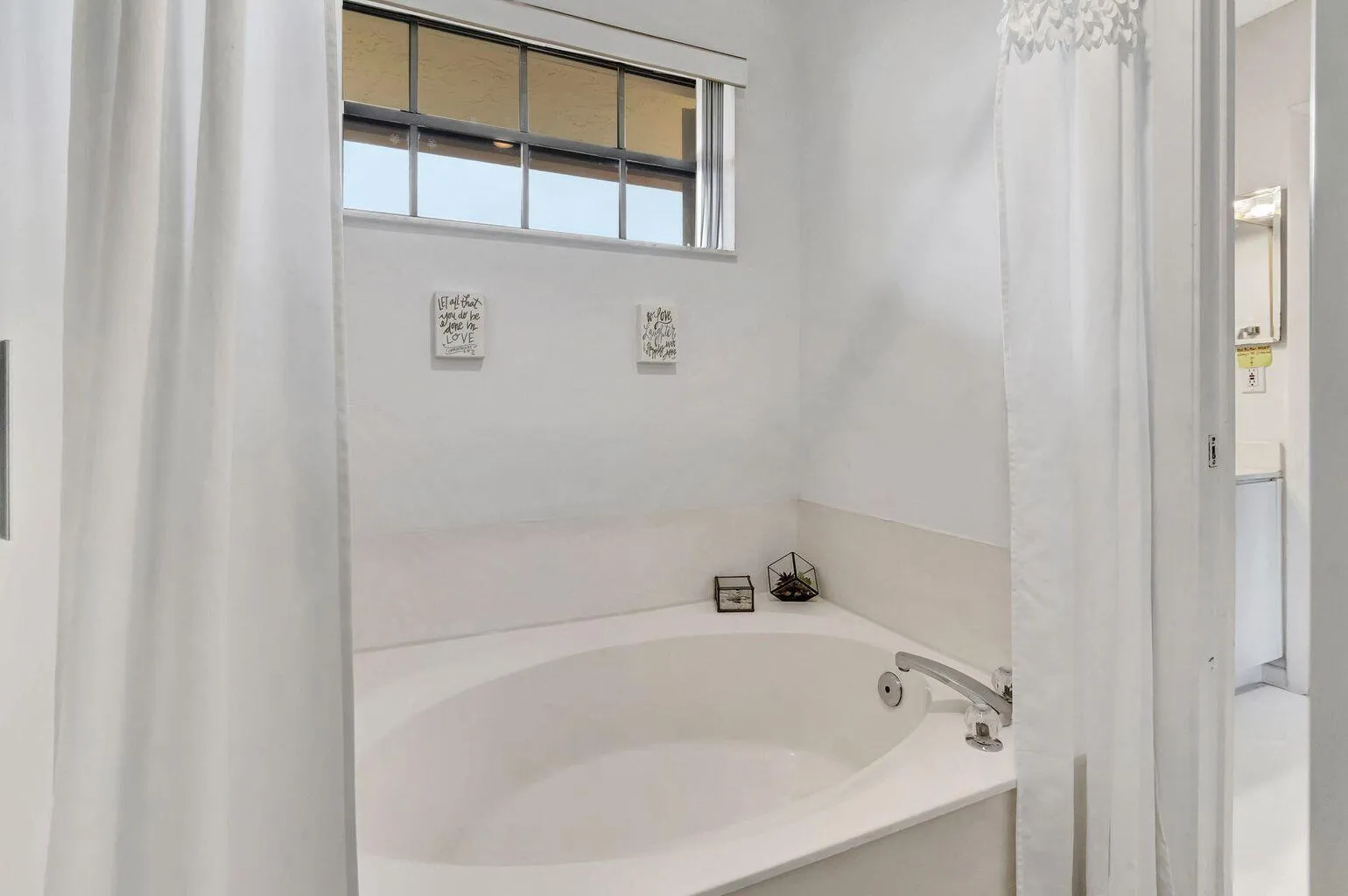 MAIN BATH