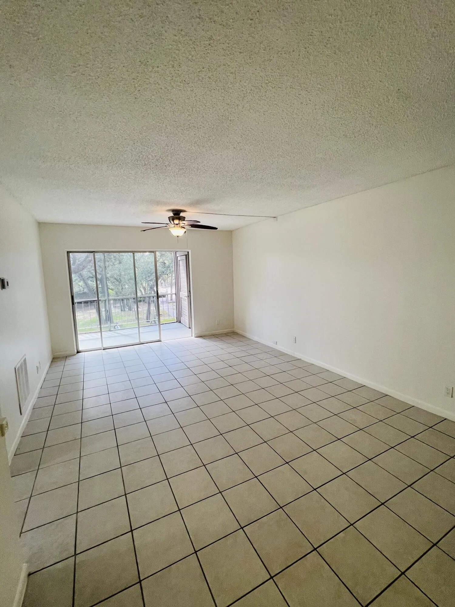 604 NW 13th Street #21 New Pics (6)