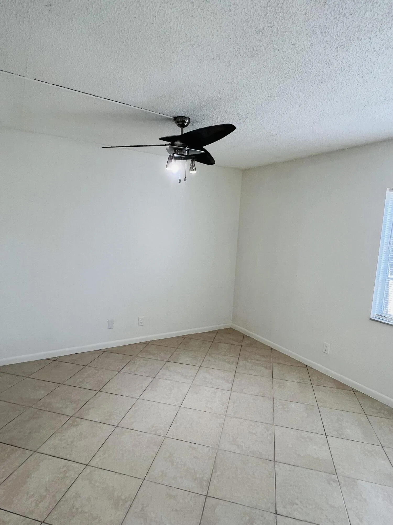 604 NW 13th Street #21 New Pics (11)