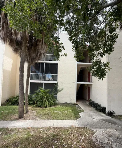604 NW 13th Street 21 Front