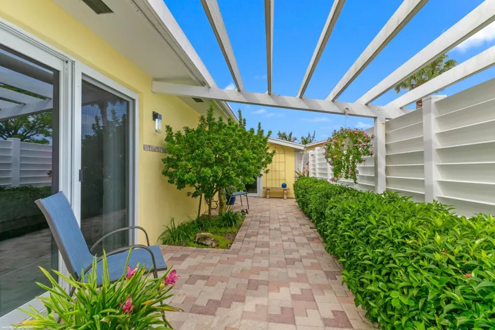 208 Sims Creek Dr 007