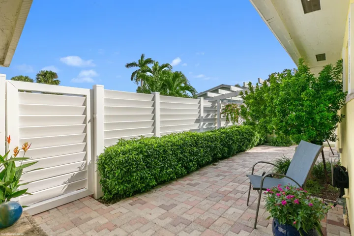 208 Sims Creek Dr 008