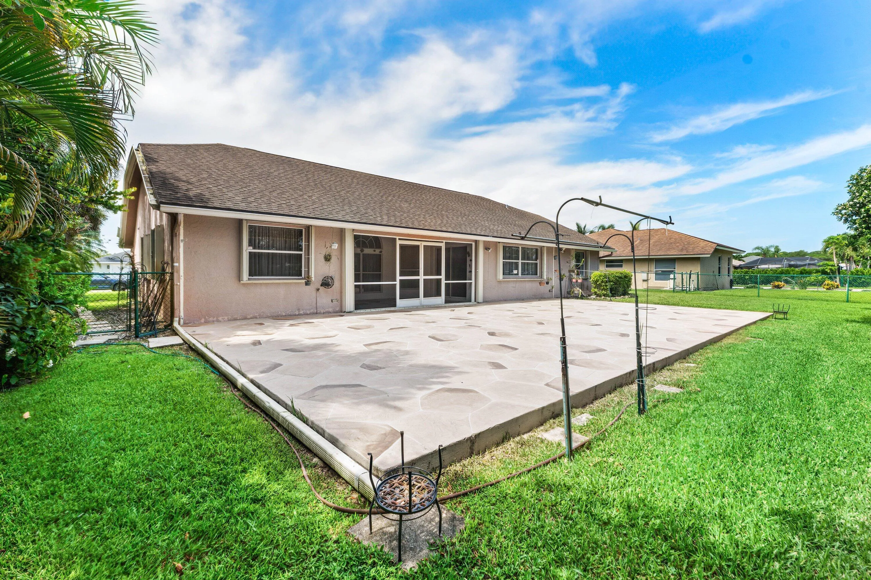 033-157MontereyWay-WestPalmBeach-FL-3341