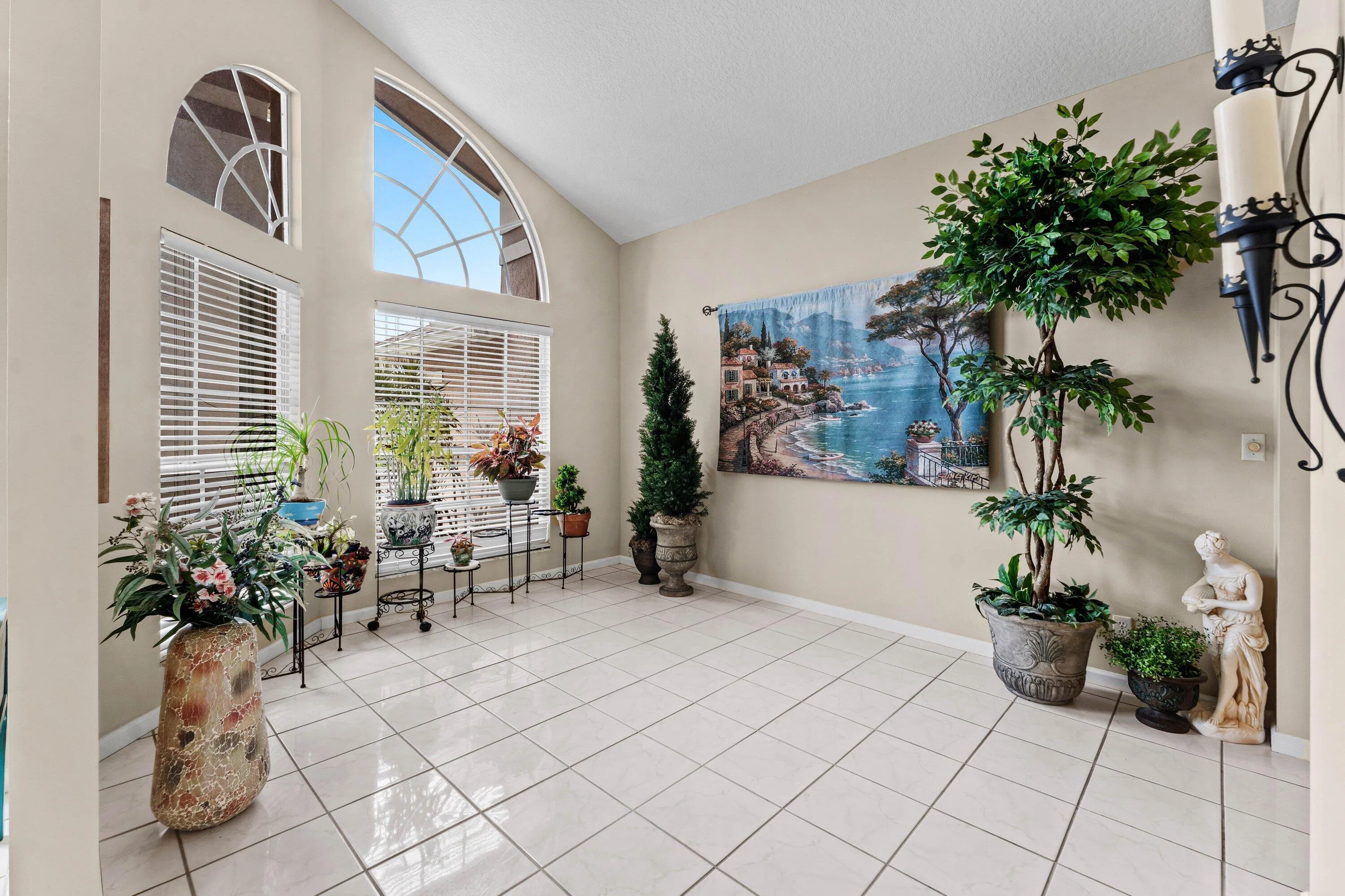 formal dining area