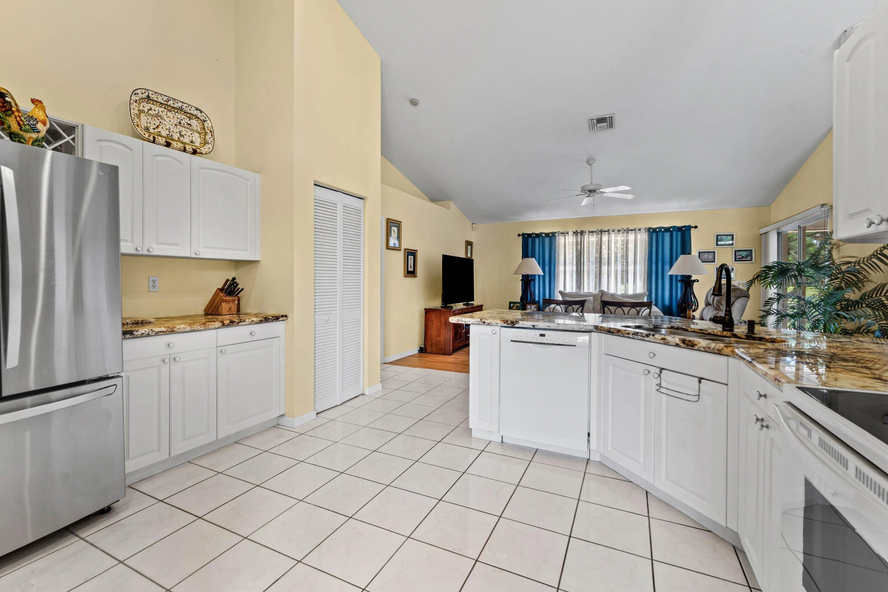 016-157MontereyWay-WestPalmBeach-FL-3341