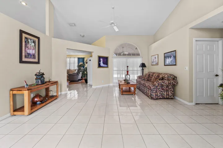 006-157MontereyWay-WestPalmBeach-FL-3341